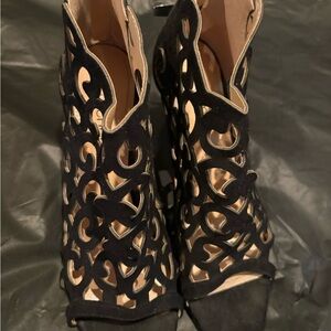 Elegant Black Cutout Women's Heels